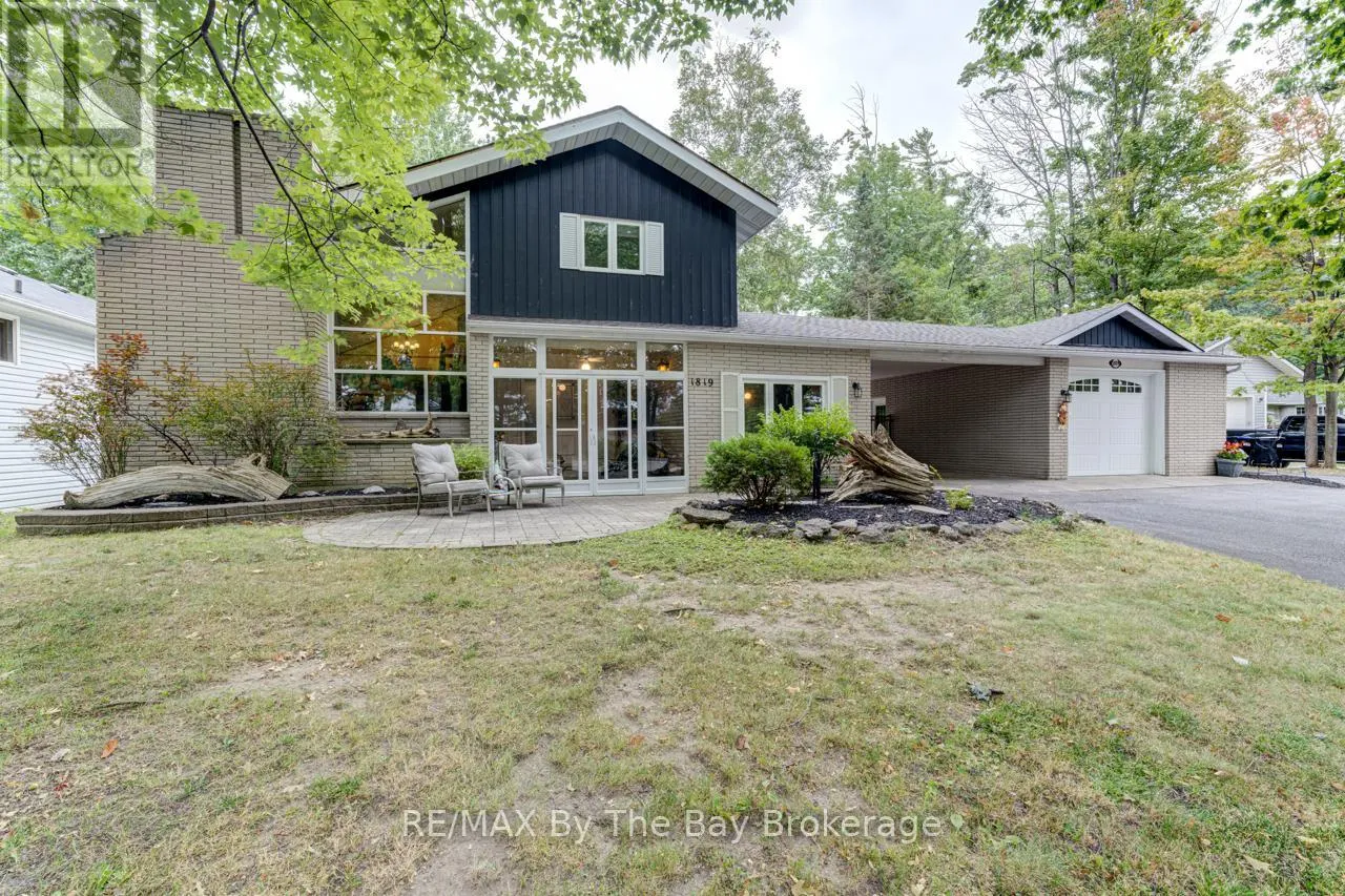 1819 RIVER ROAD W
