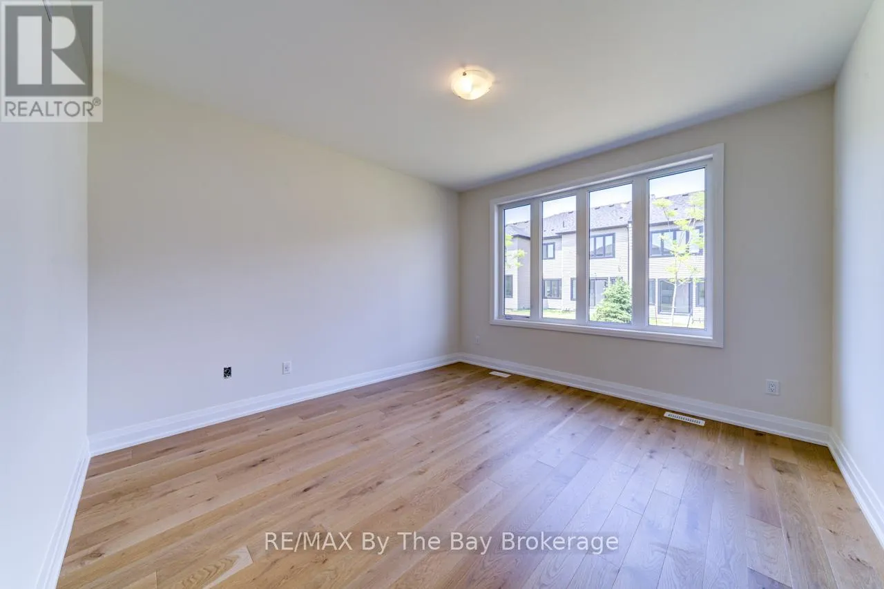 11 SUN VALLEY AVENUE