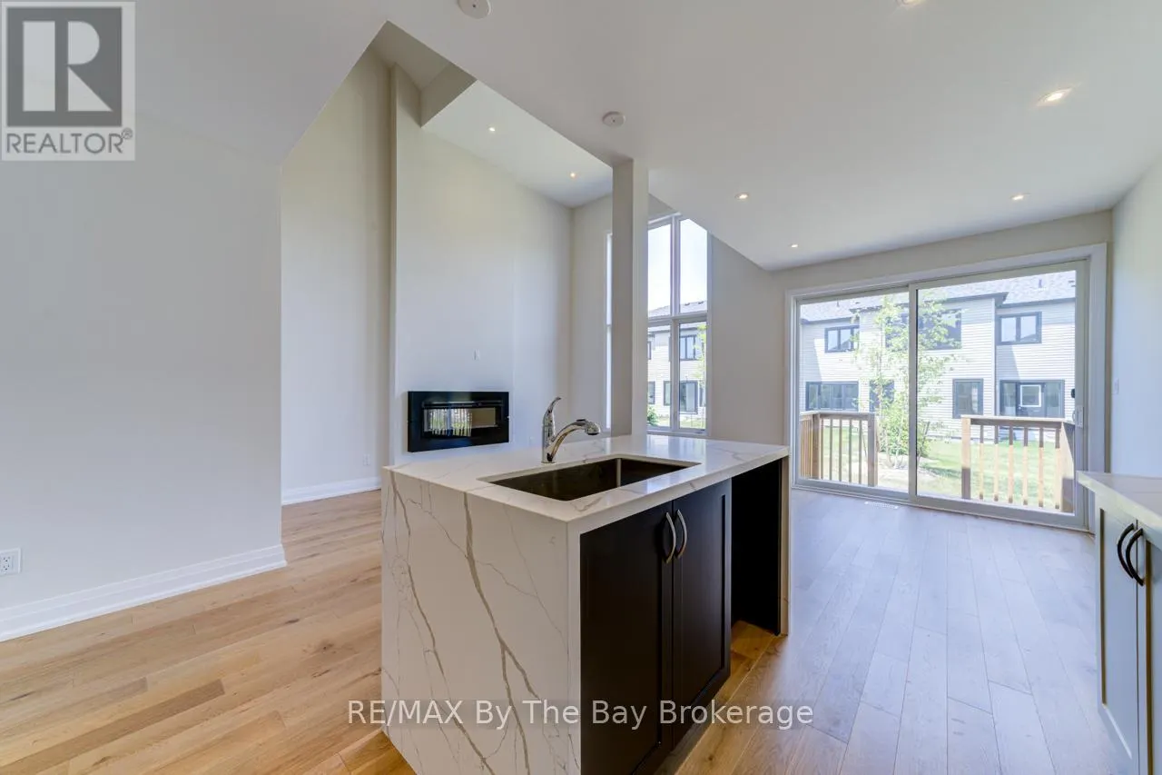 11 SUN VALLEY AVENUE
