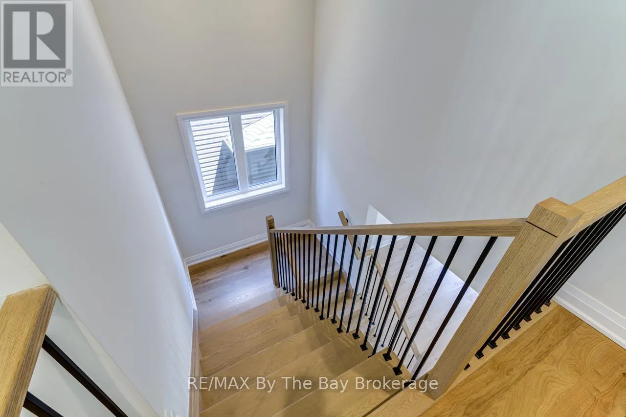 11 SUN VALLEY AVENUE