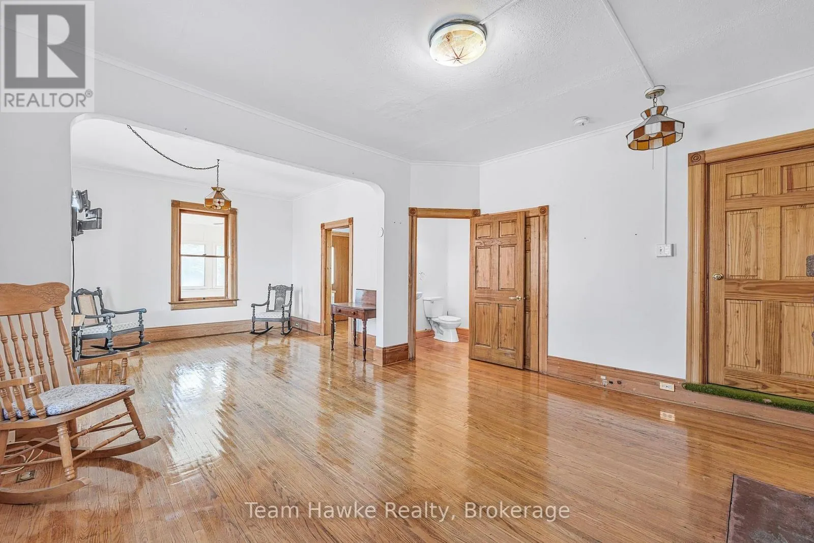344 MIDLAND AVENUE