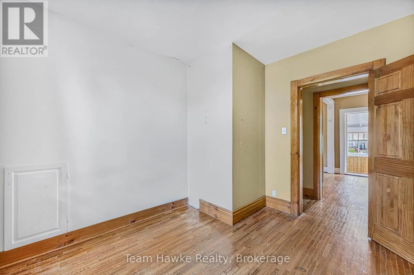 344 MIDLAND AVENUE