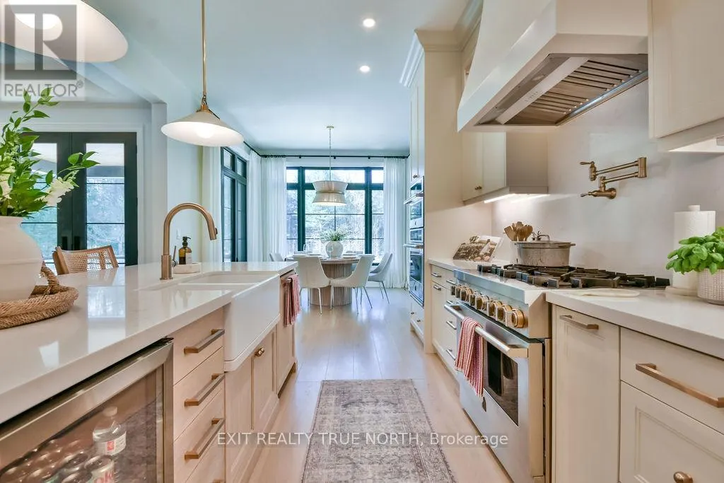 4 SYCAMORE CIRCLE