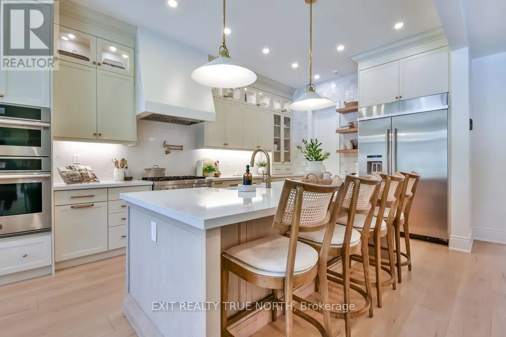 4 SYCAMORE CIRCLE