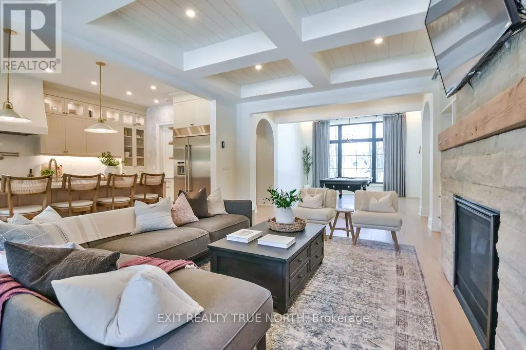 4 SYCAMORE CIRCLE