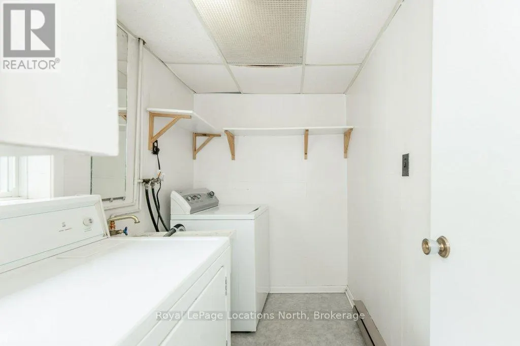 10 WELLINGTON STREET E