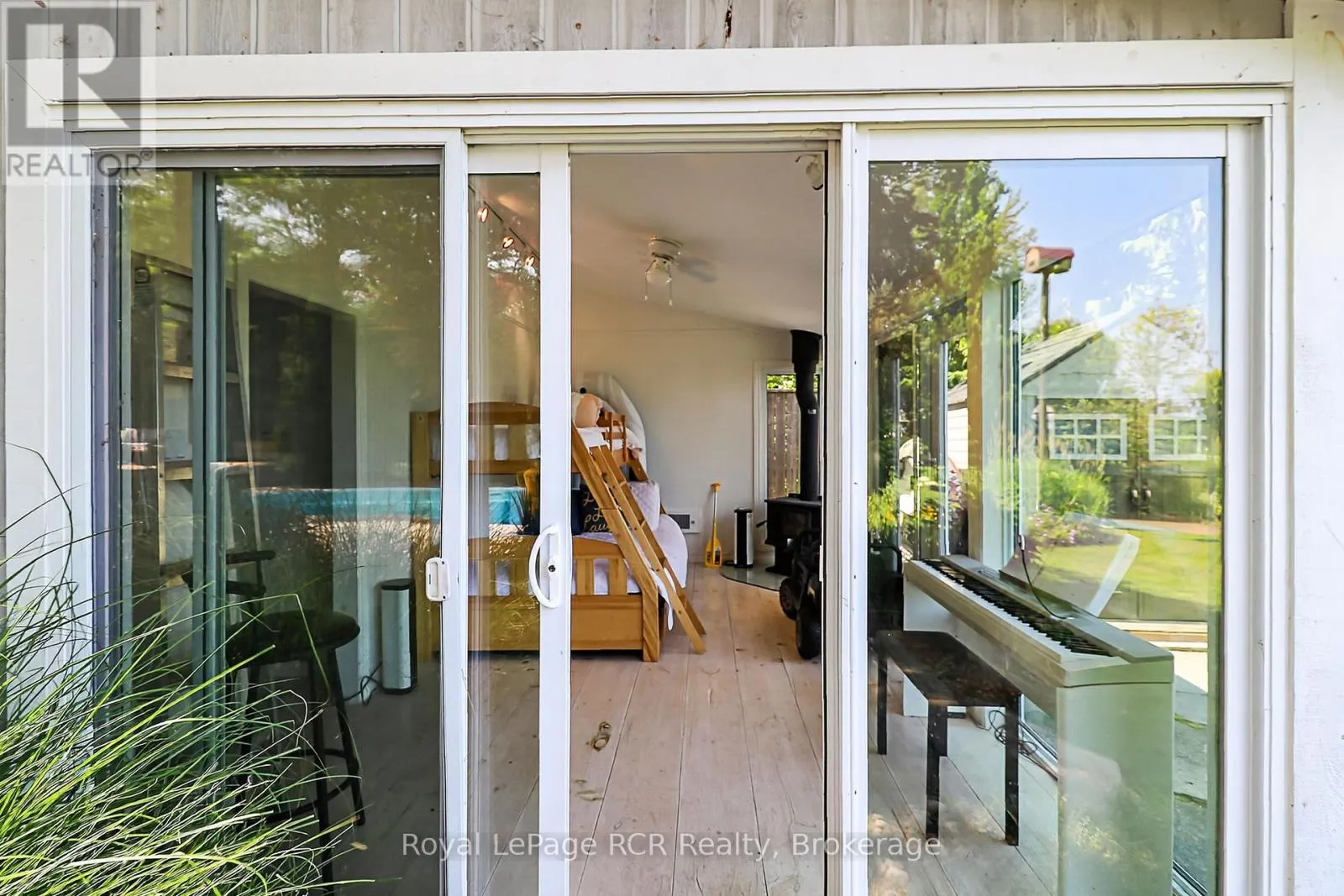 160 PRINCETON SHORES BOULEVARD