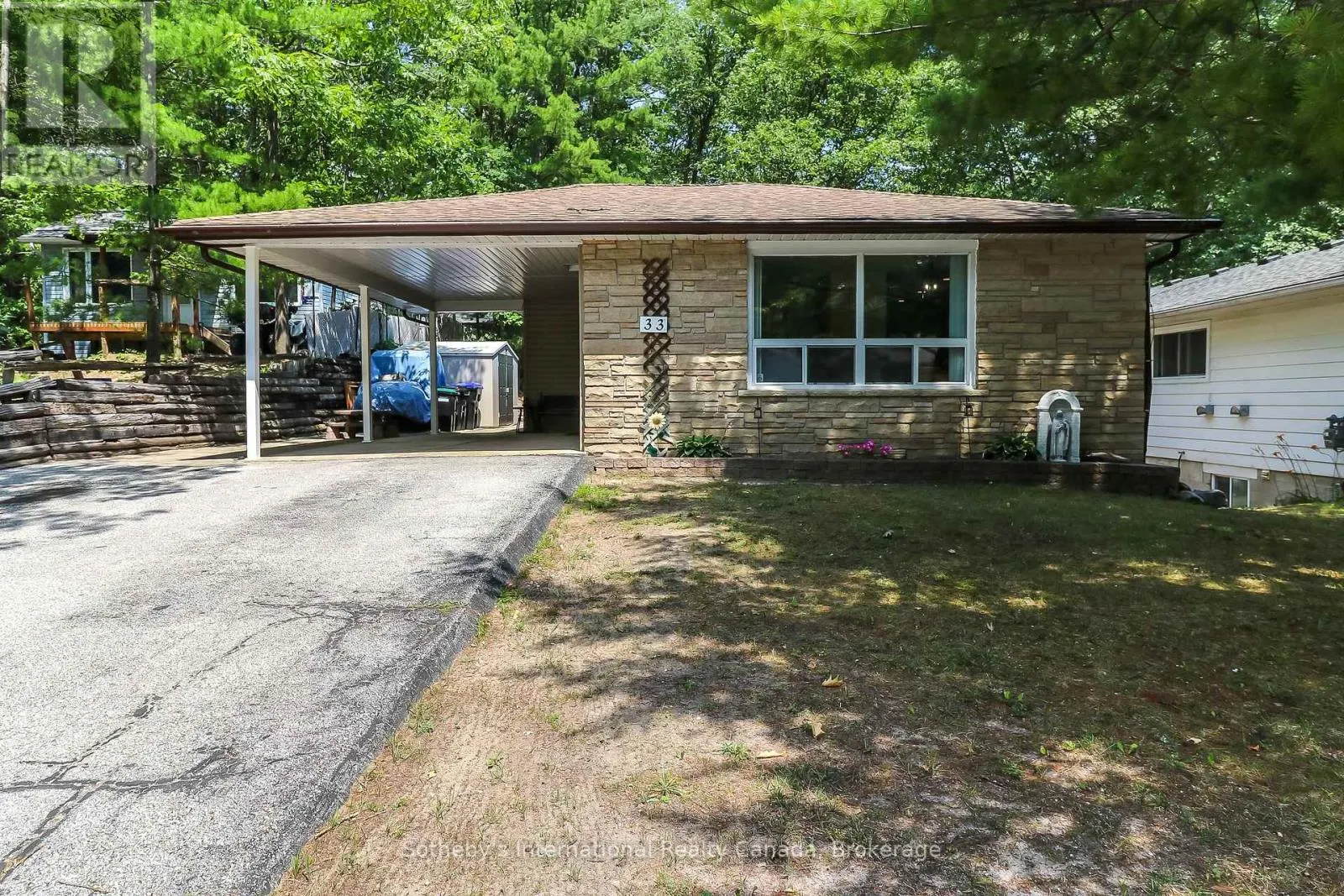 33 PARKWOOD DRIVE