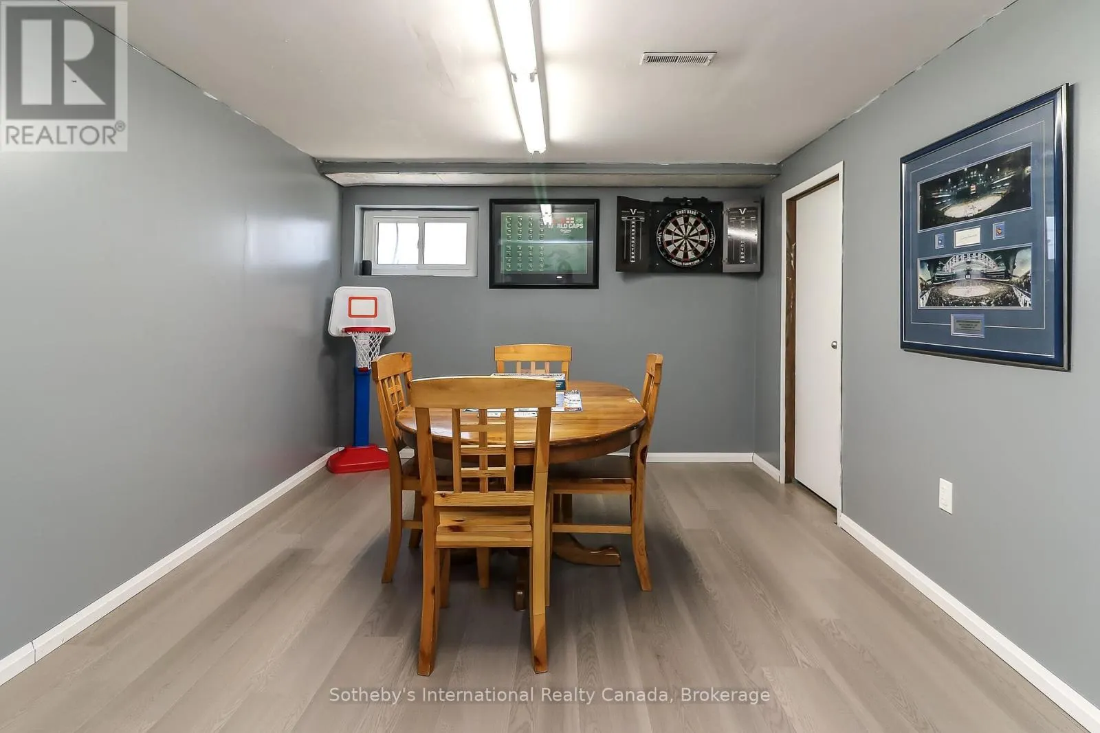 33 PARKWOOD DRIVE