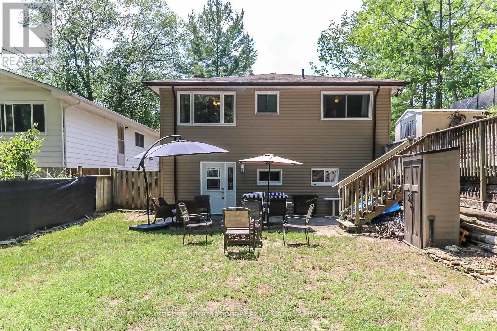 33 PARKWOOD DRIVE