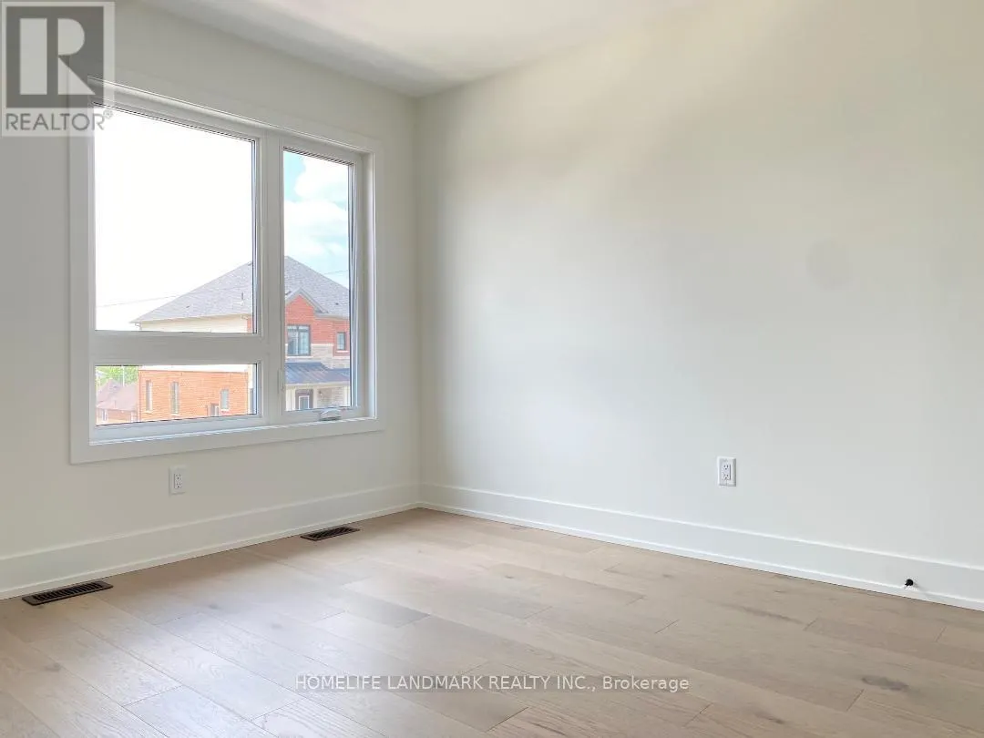 32 WEST OAK TRAIL