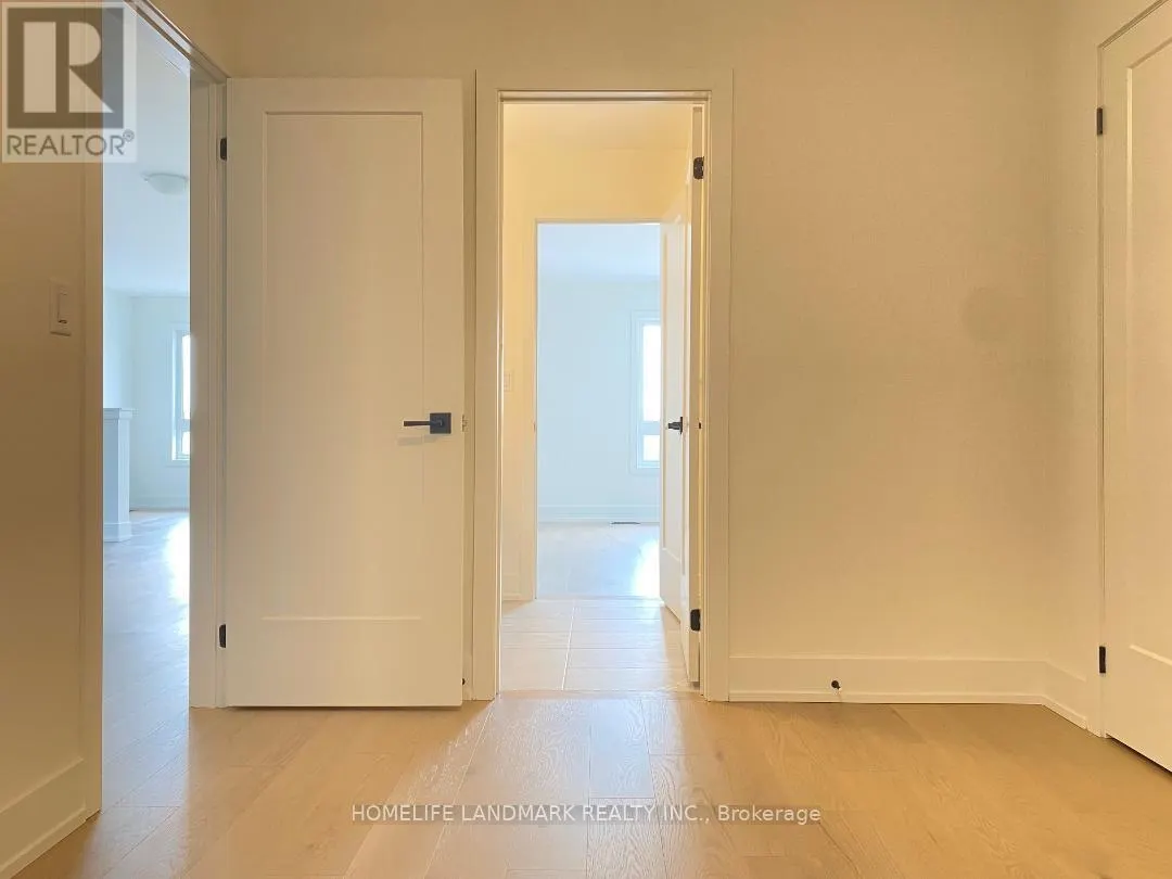 32 WEST OAK TRAIL