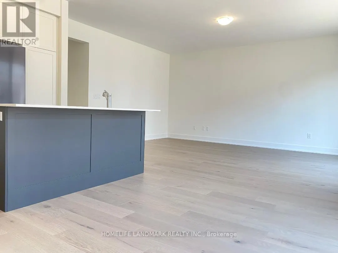 32 WEST OAK TRAIL