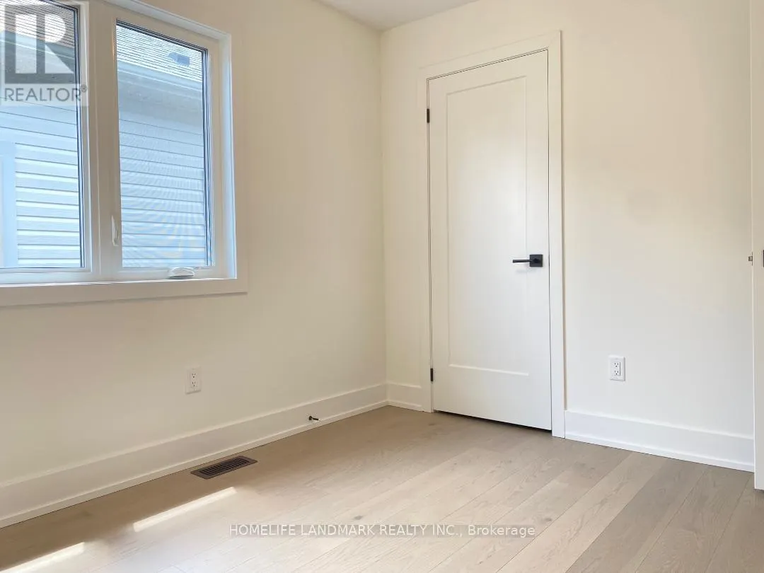 32 WEST OAK TRAIL