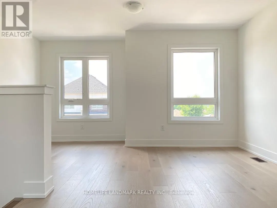 32 WEST OAK TRAIL