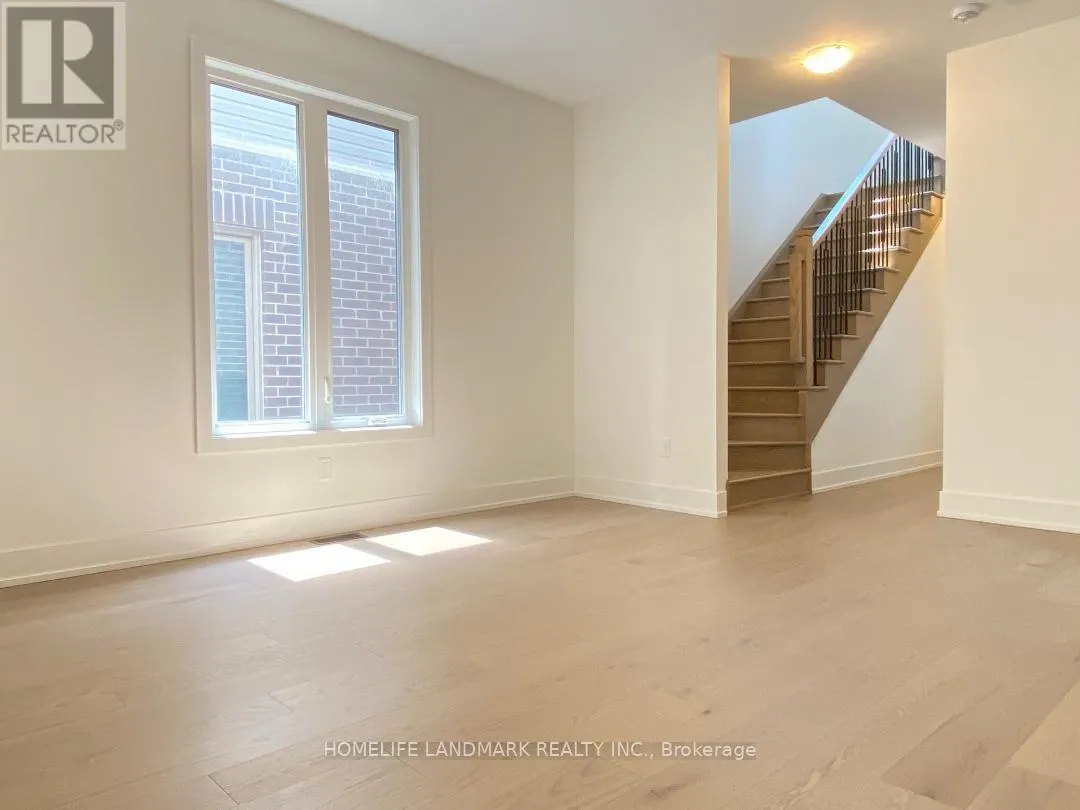 32 WEST OAK TRAIL