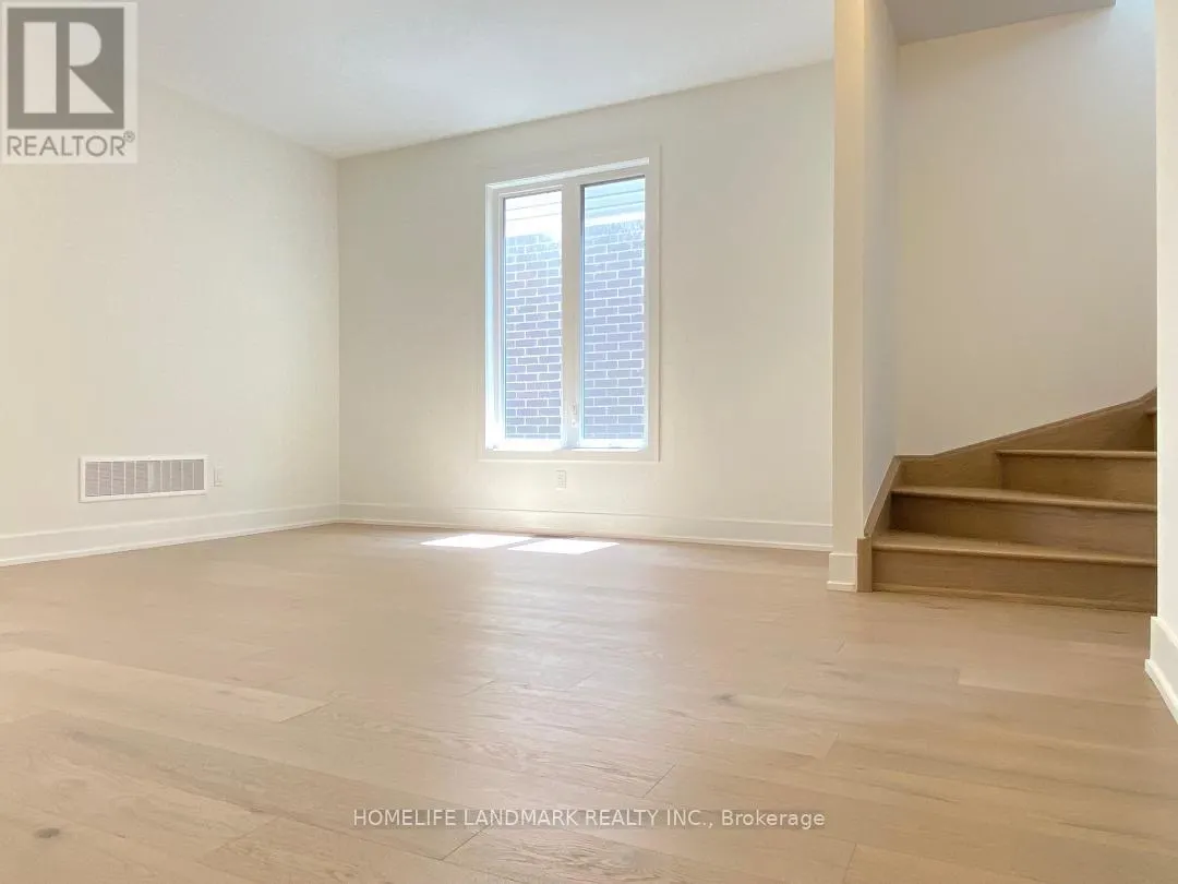 32 WEST OAK TRAIL