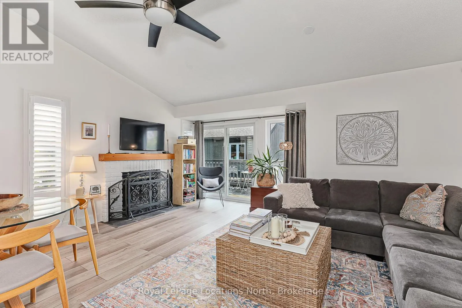 13 - 5 HARBOUR STREET E, #13