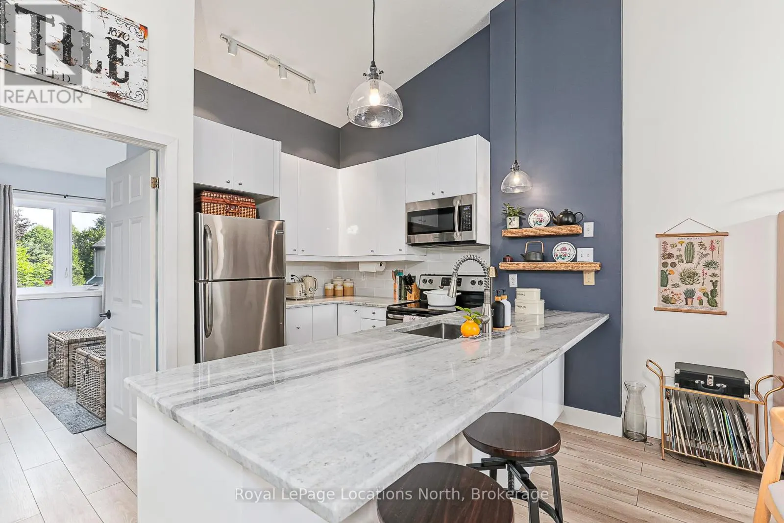 13 - 5 HARBOUR STREET E, #13
