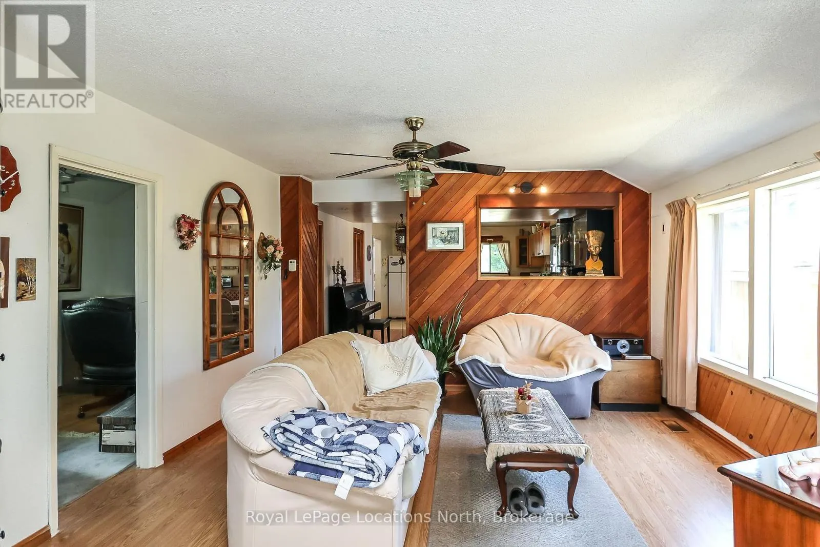 1320 RIVER ROAD W