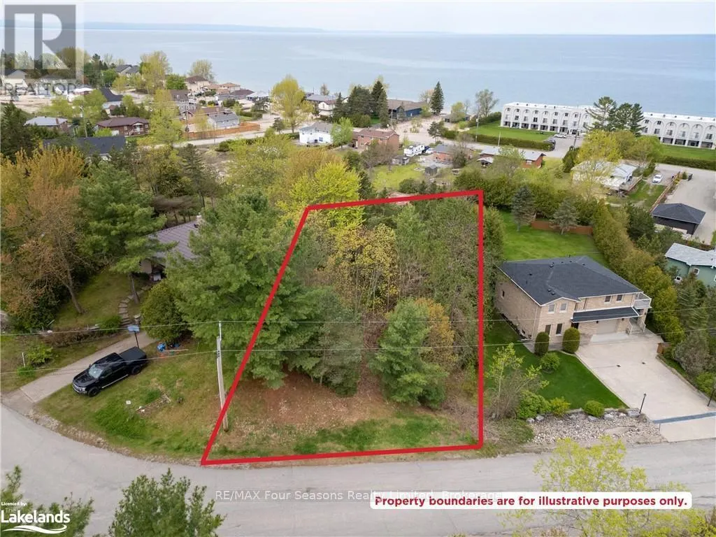 10 LORRIE CRESCENT