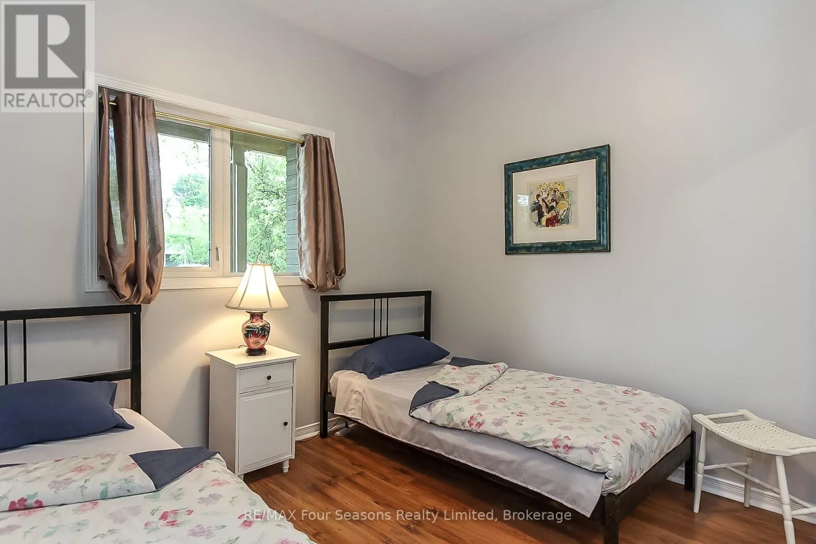 919 CEDAR POINTE COURT