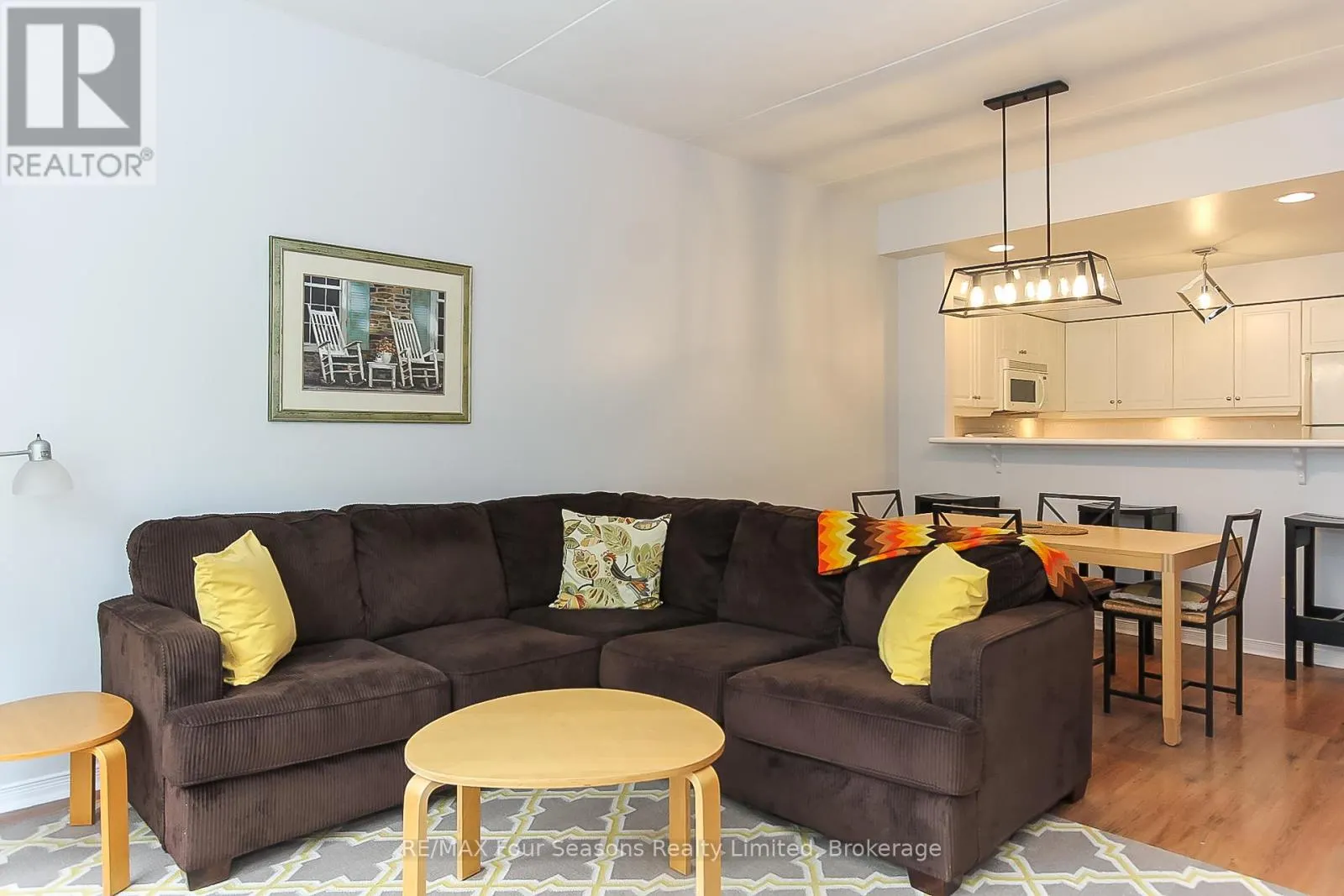 919 CEDAR POINTE COURT
