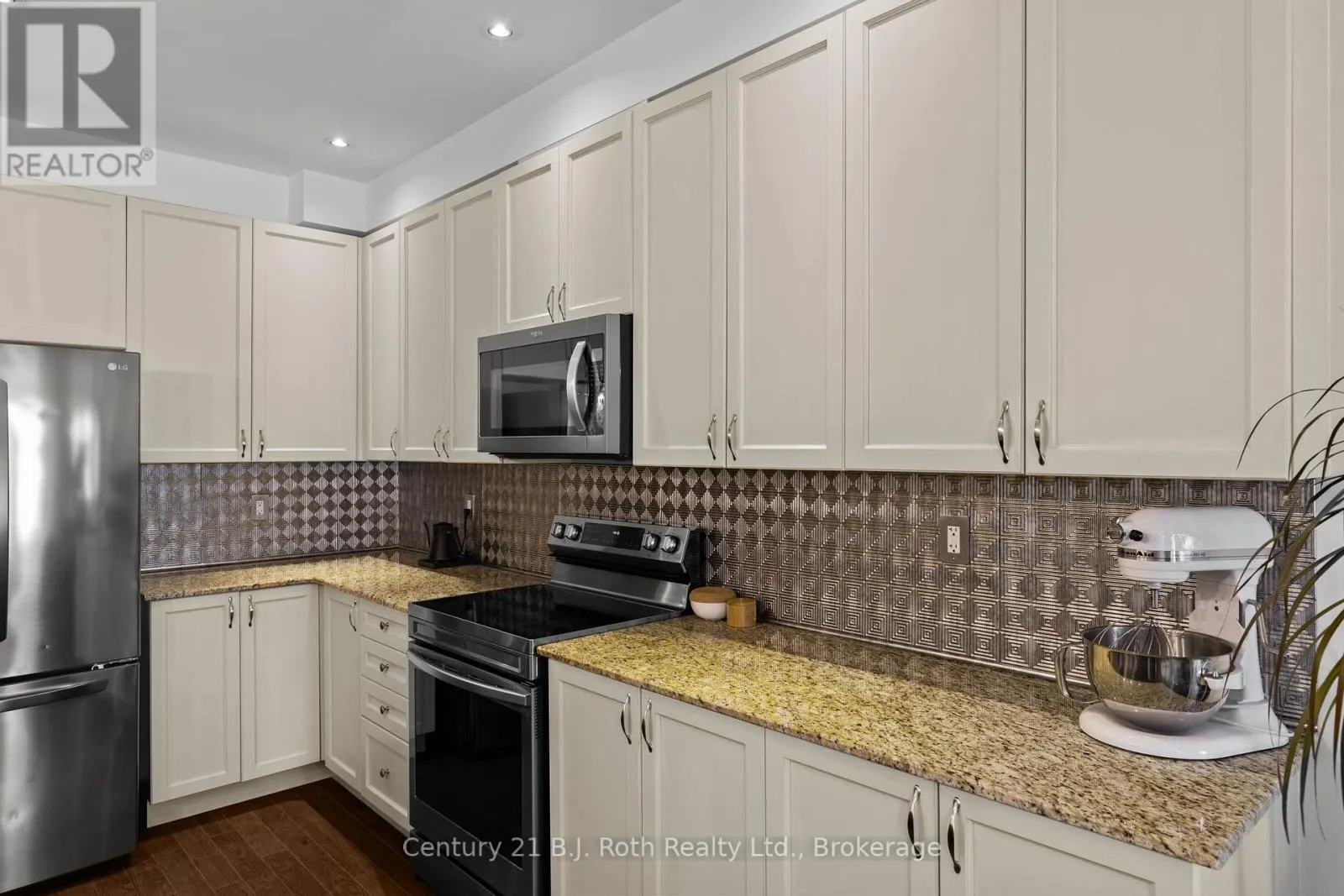 5 - 188 COLDWATER ROAD, #5