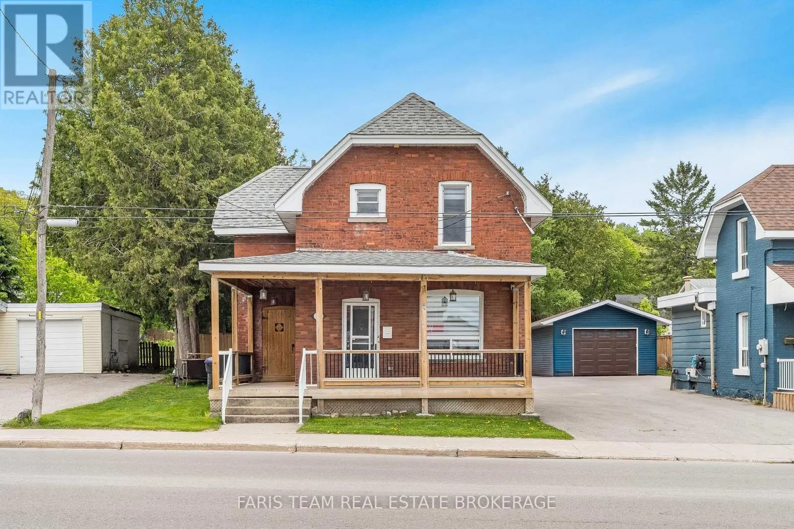 196 FOURTH STREET