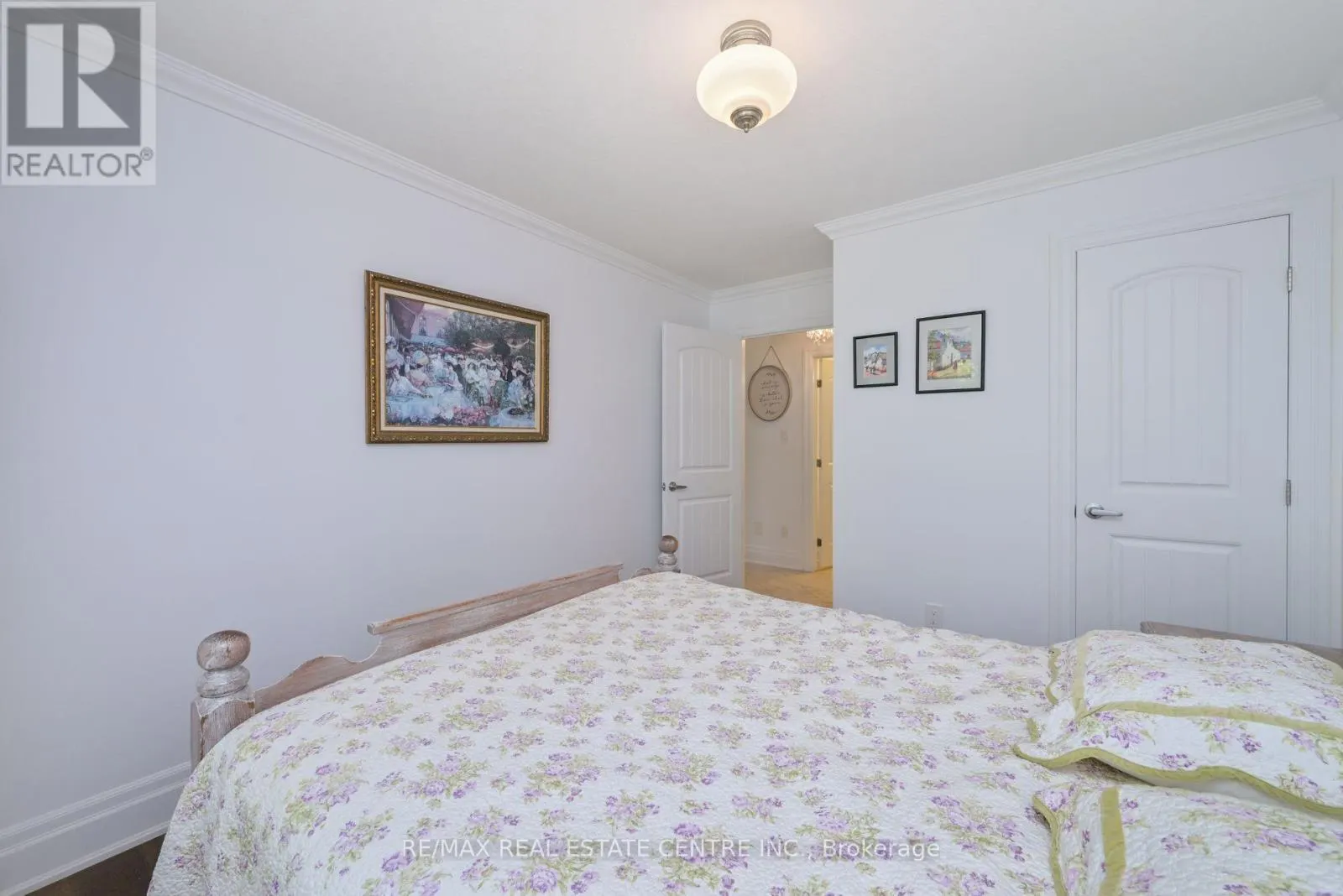 37 GARDEN GROVE CRESCENT