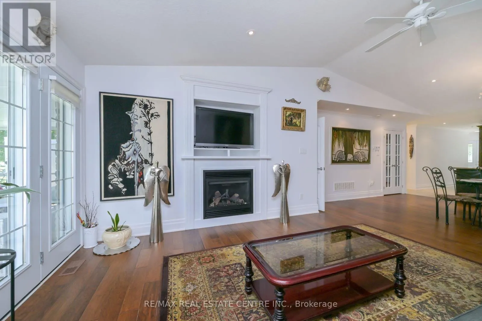 37 GARDEN GROVE CRESCENT