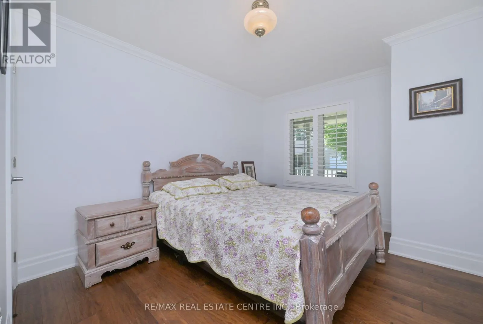 37 GARDEN GROVE CRESCENT