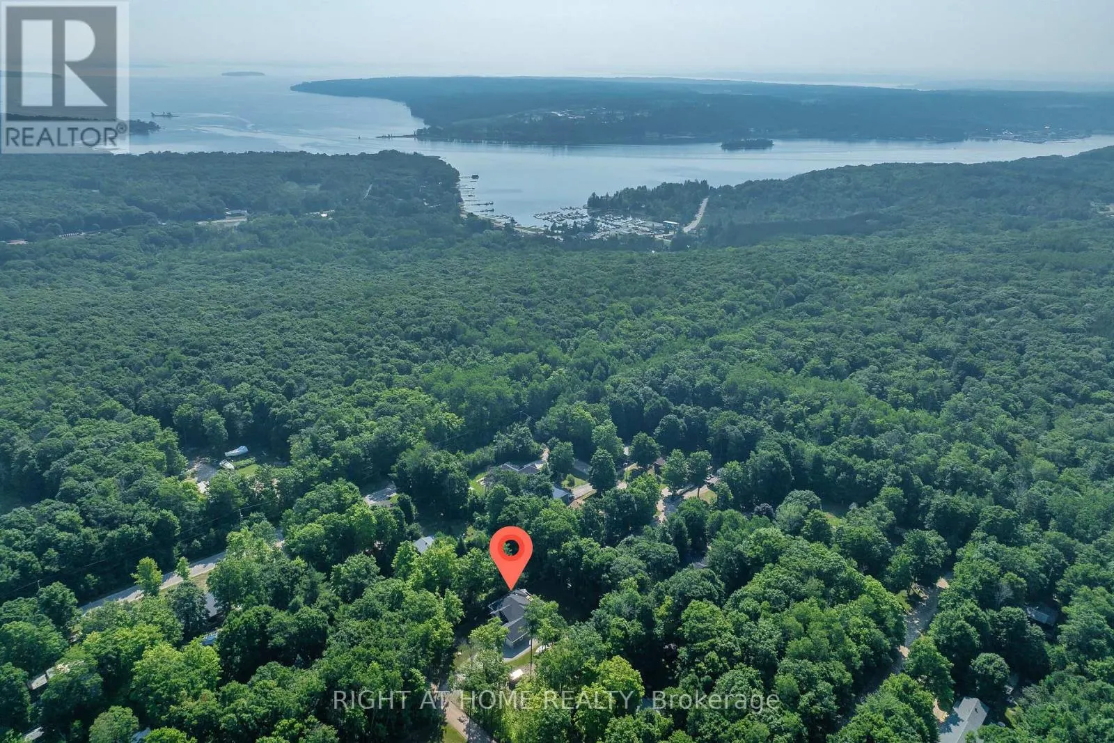 9 FAIRLAWN GROVE