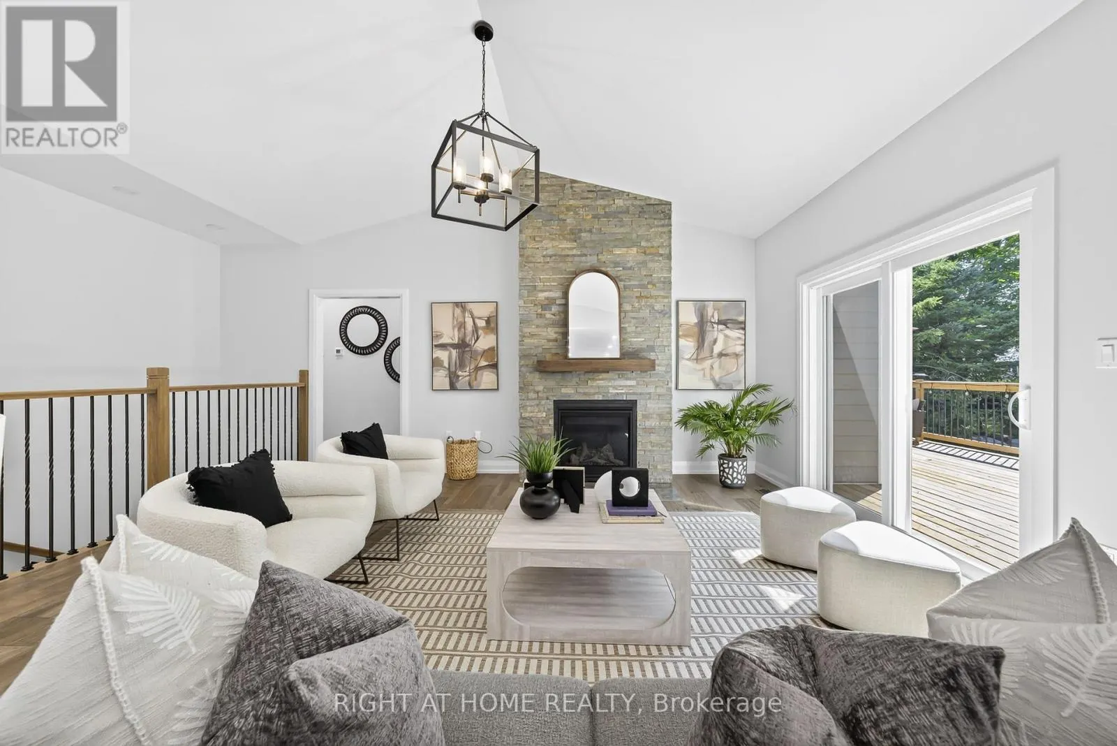9 FAIRLAWN GROVE