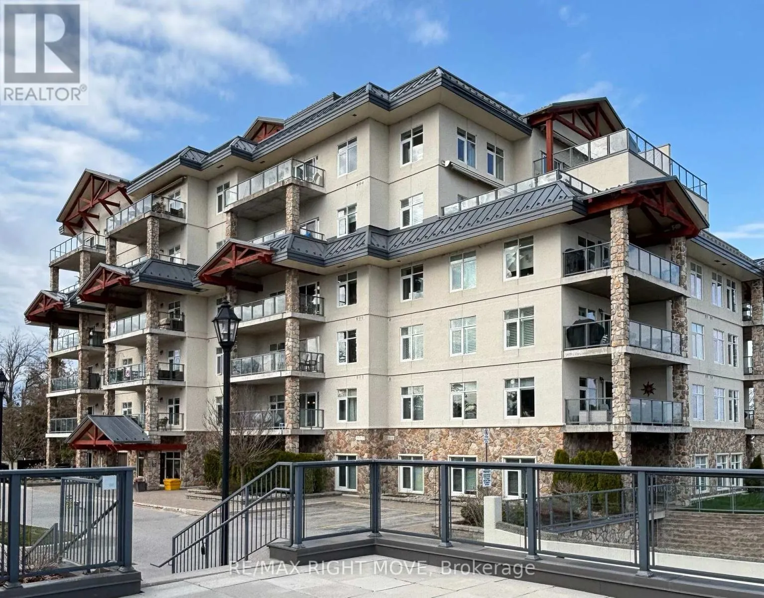 504 - 80 ORCHARD POINT