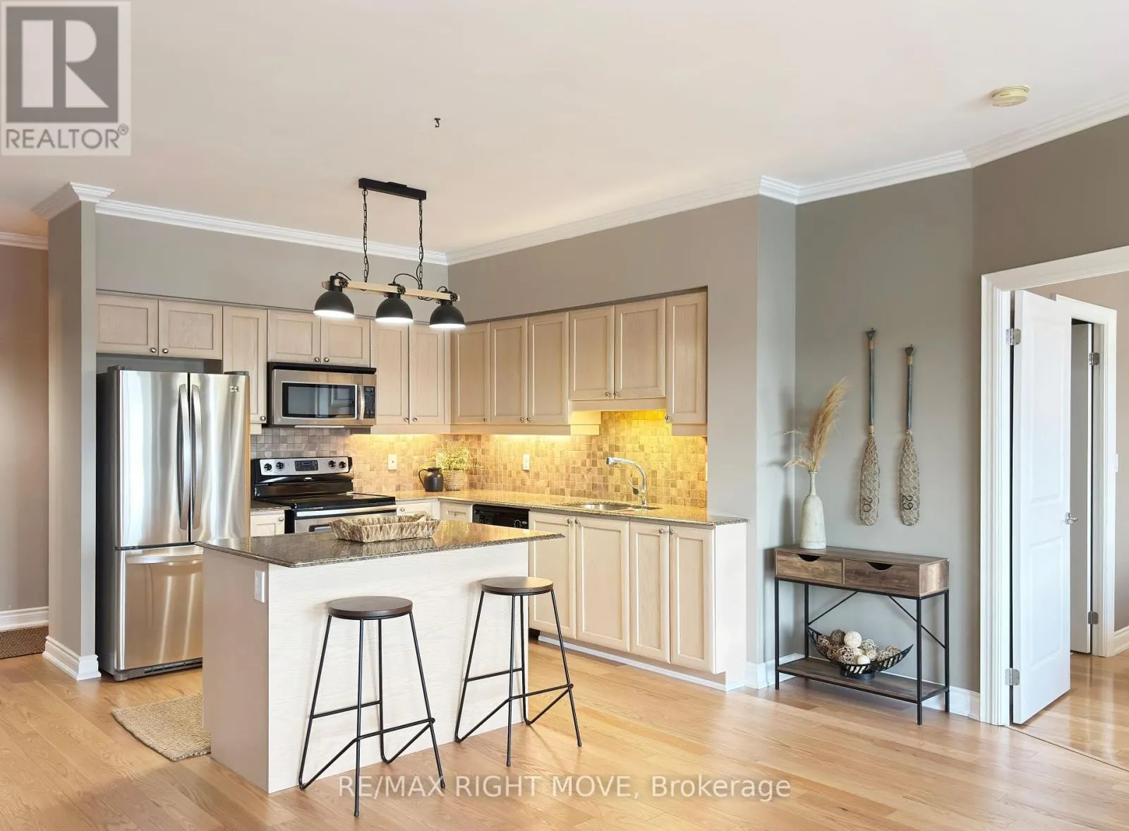 504 - 80 ORCHARD POINT