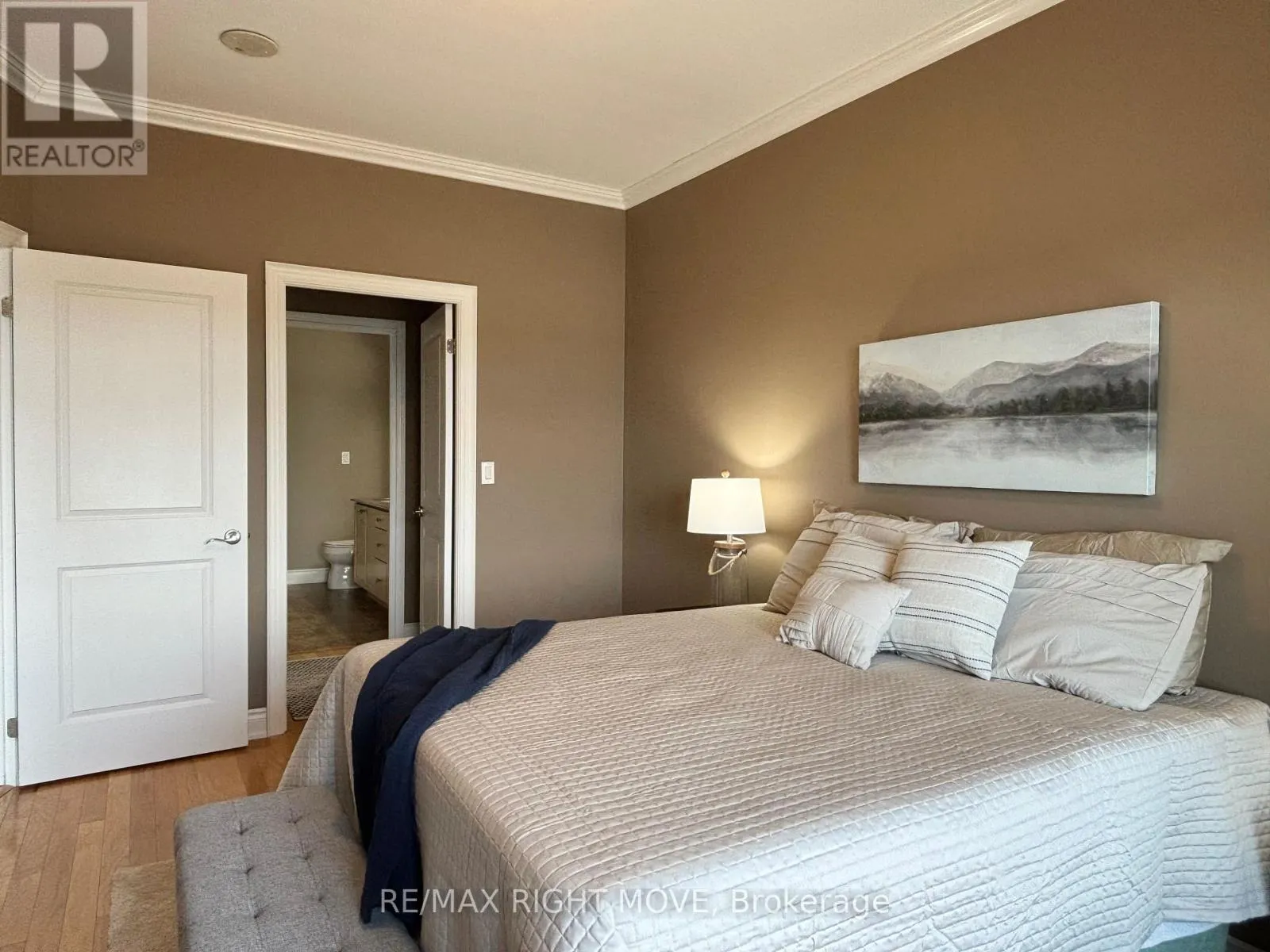 504 - 80 ORCHARD POINT