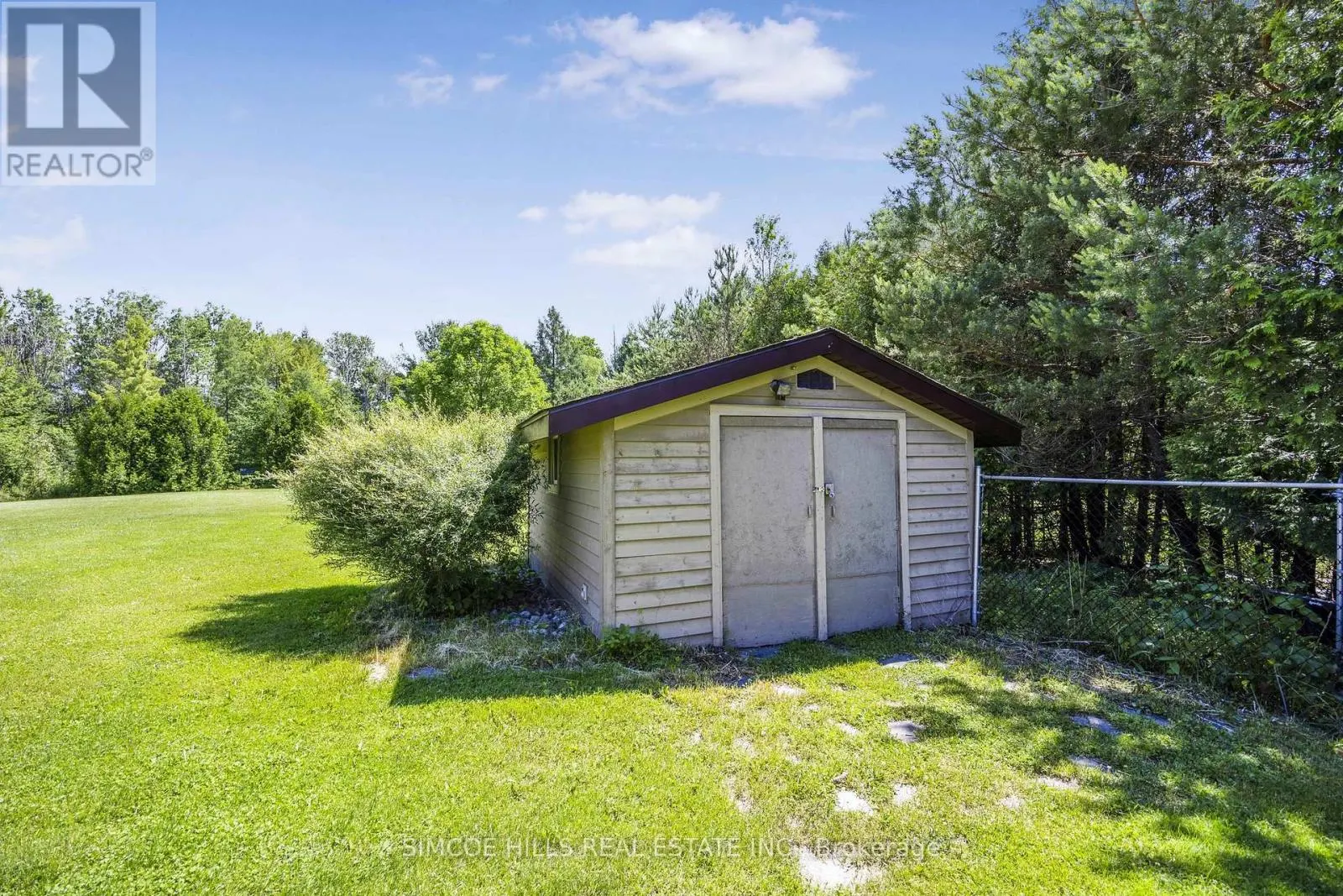 185 MEDONTE SIDEROAD 2 ROAD