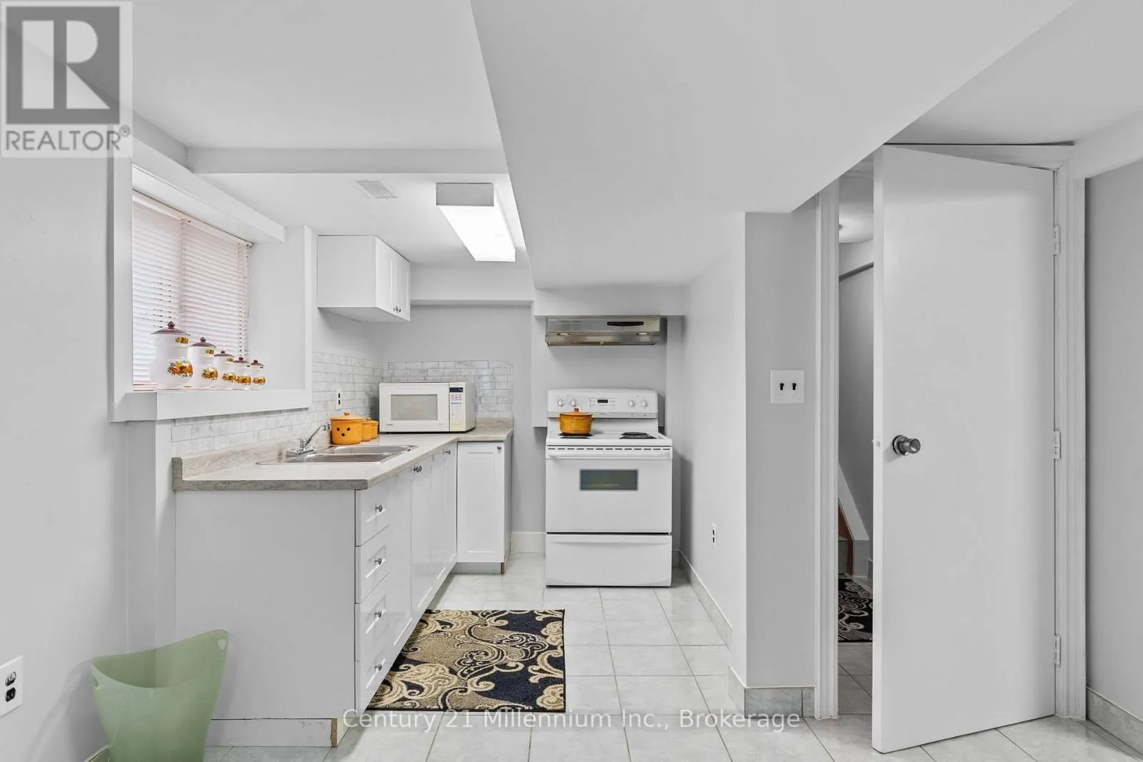 49 32ND STREET N