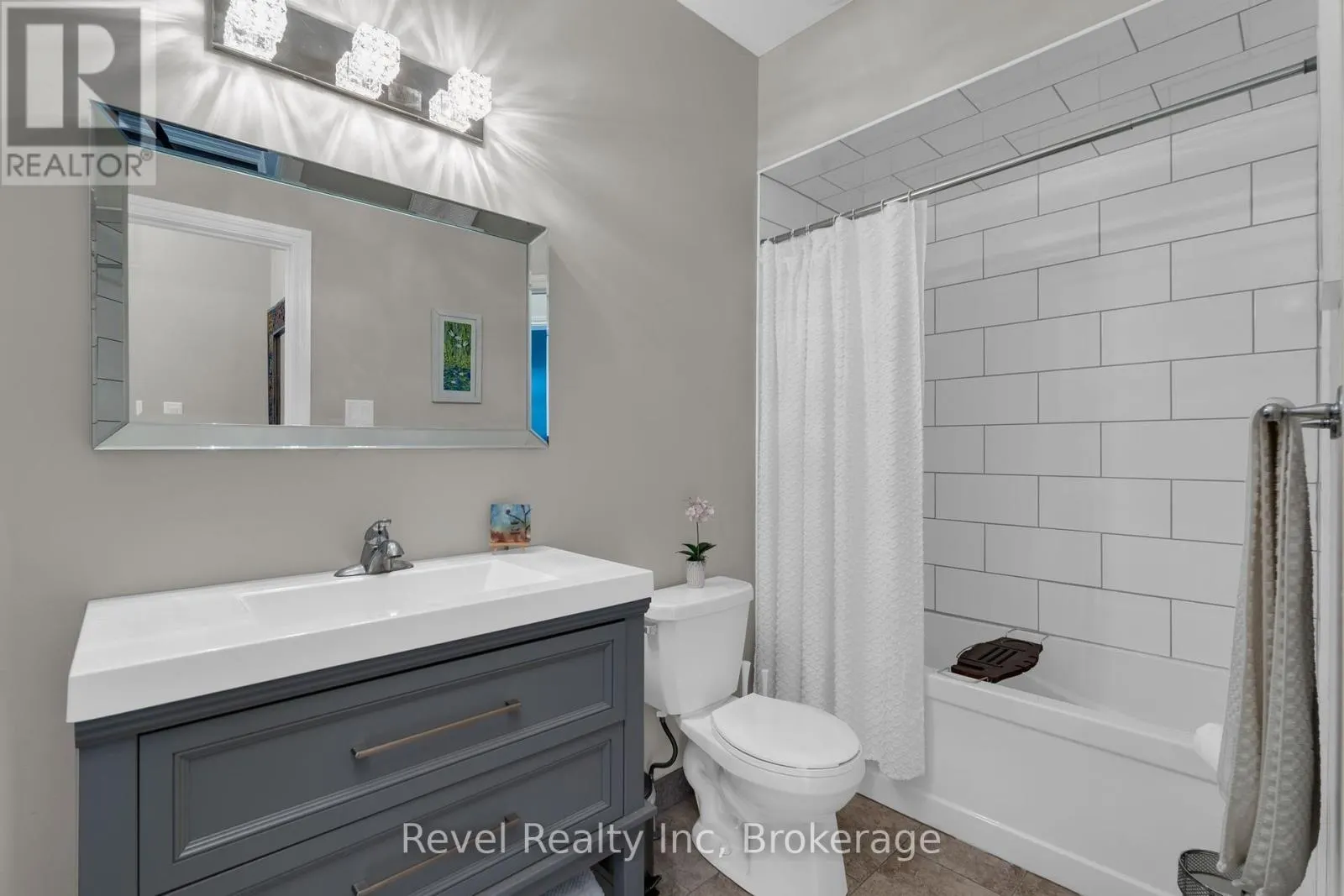 413 RUSS HOWARD DRIVE