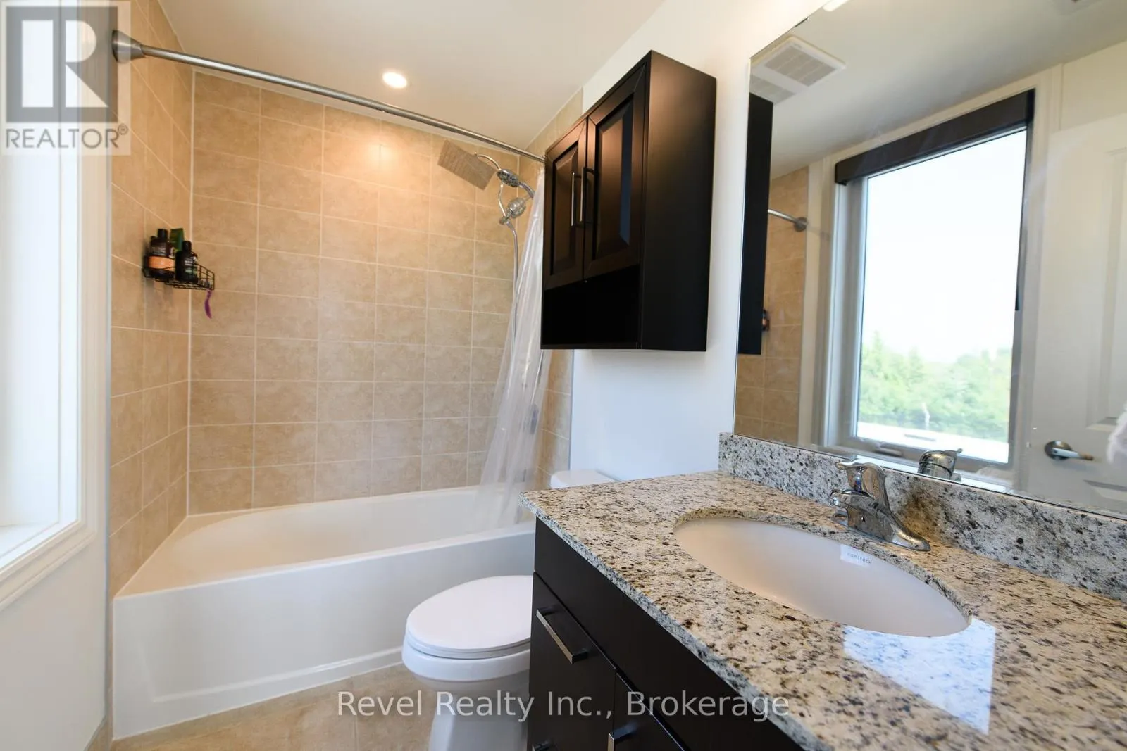 201 - 17 SPOONER CRESCENT, #201