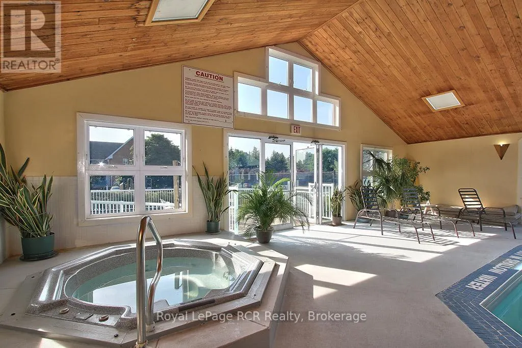 84 - 16 RAMBLING WAY, #84