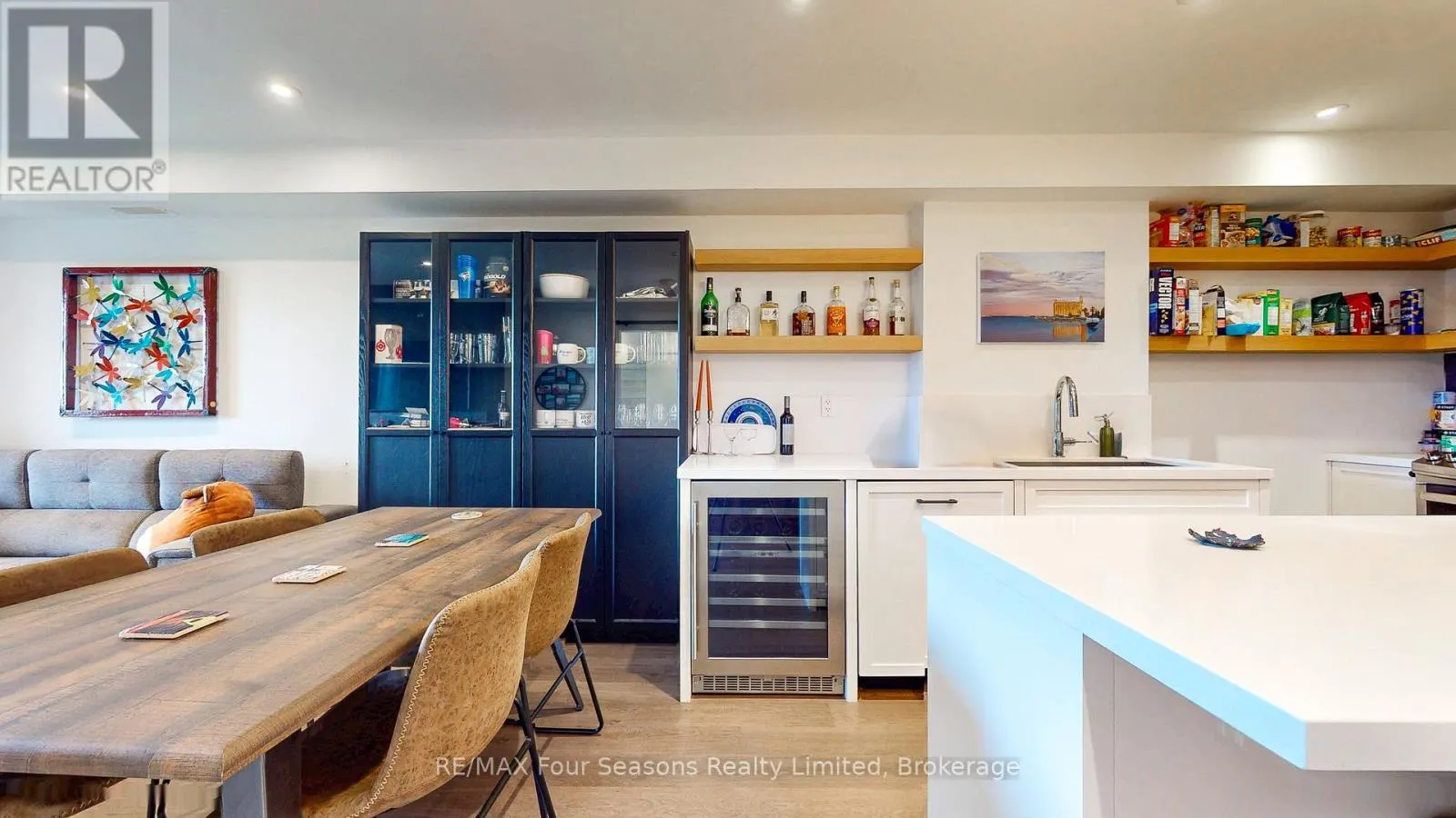 203 - 6 ANCHORAGE CRESCENT, #203