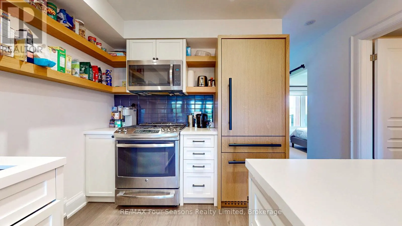 203 - 6 ANCHORAGE CRESCENT, #203