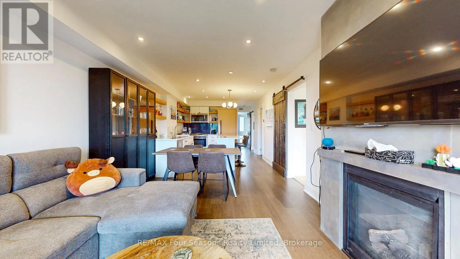 203 - 6 ANCHORAGE CRESCENT, #203