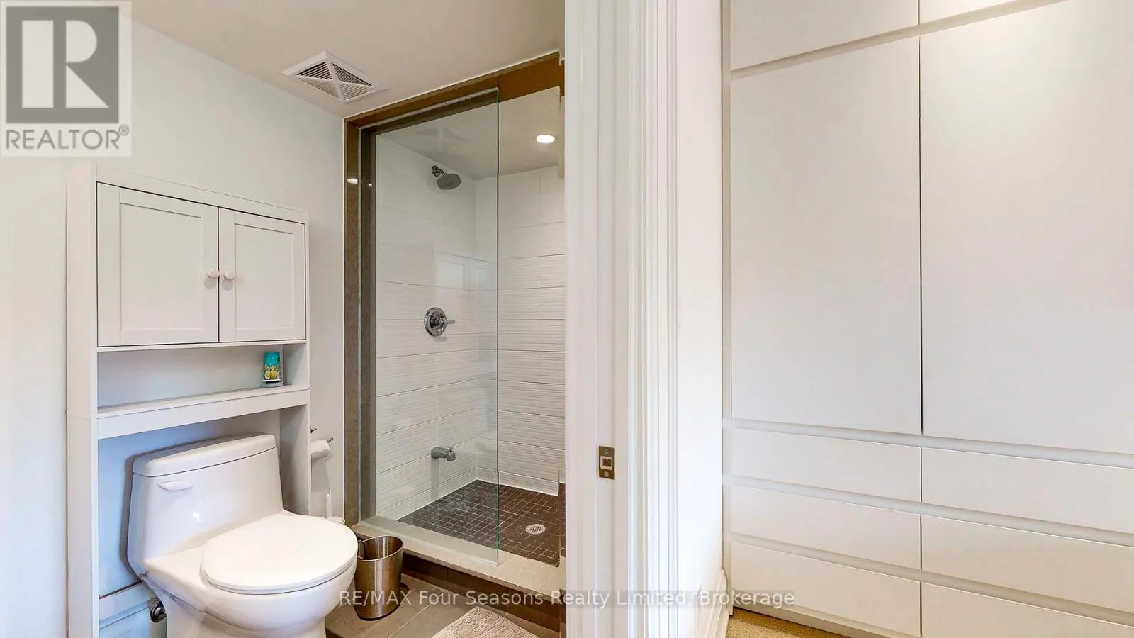 203 - 6 ANCHORAGE CRESCENT, #203