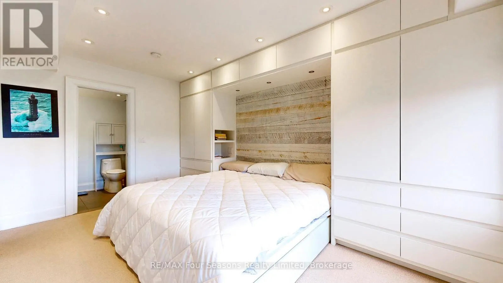 203 - 6 ANCHORAGE CRESCENT, #203