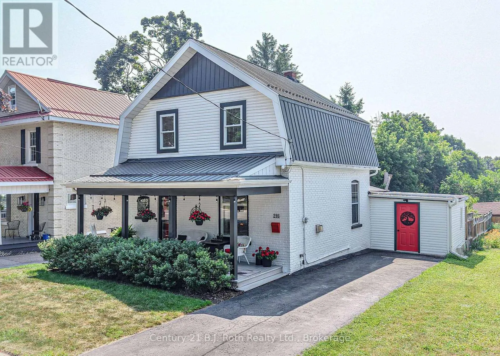 293 NOTTAWASAGA STREET