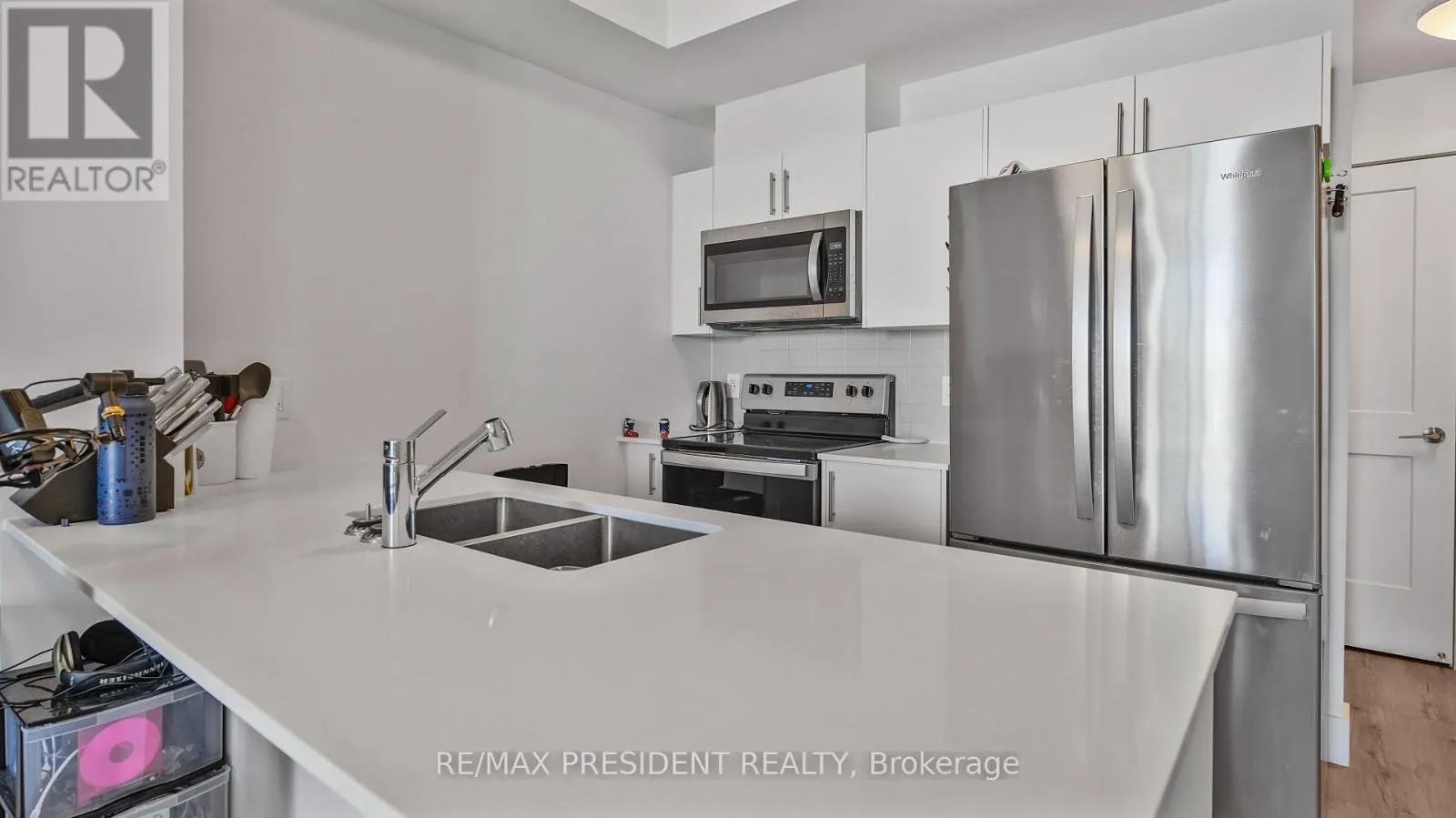 403 - 4 KIMBERLY LANE N