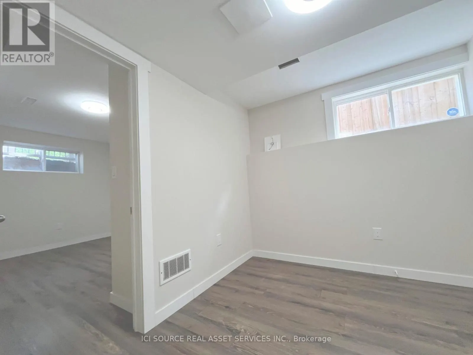 LOWER LEVEL - 44 MOIR CRESCENT
